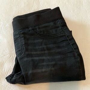 NWOT no boundaries black pull on jeggings Sz M